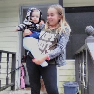 Meet your Posher, Layla